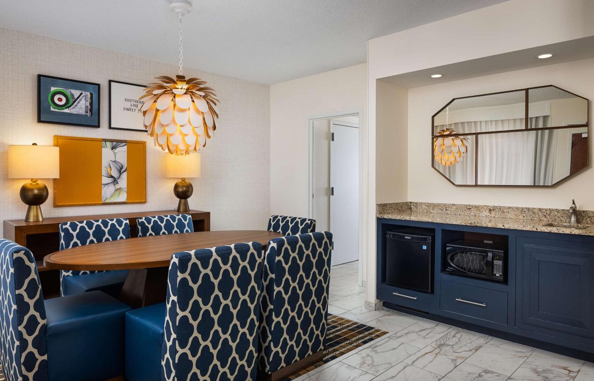 Embassy By Hilton Buckhead 3*
