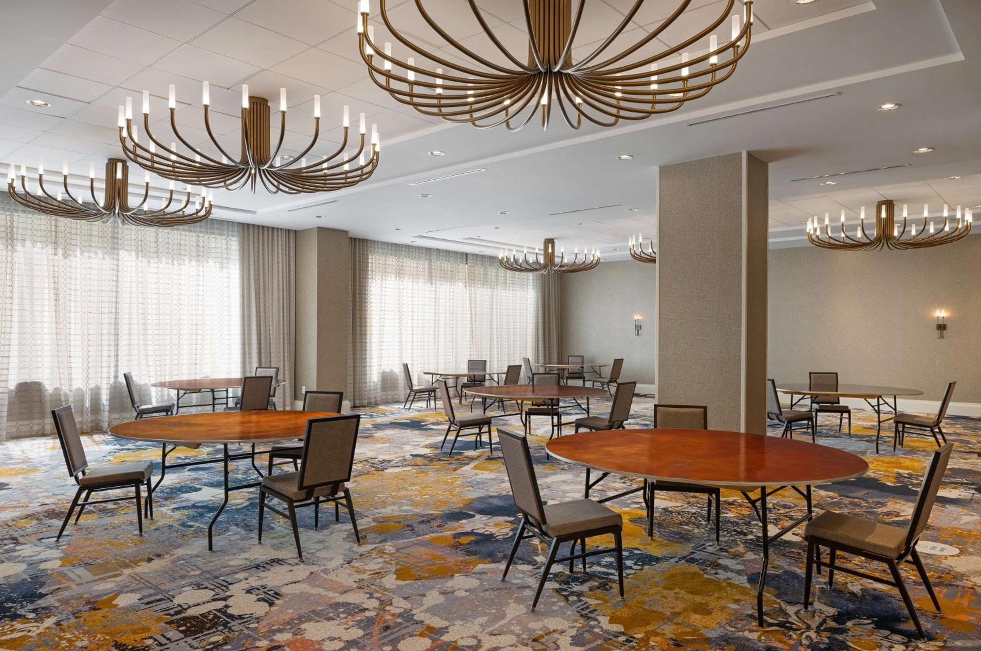 Embassy By Hilton Buckhead