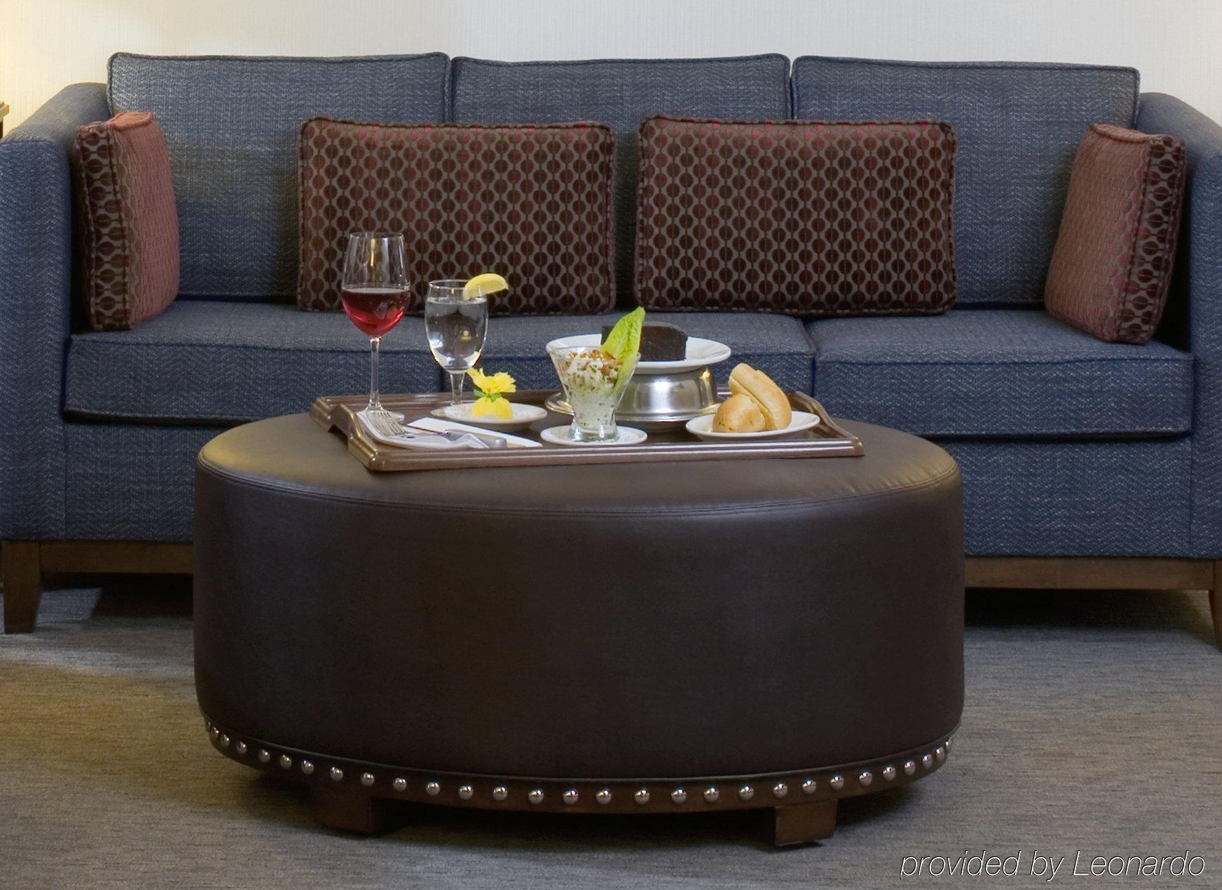 Embassy By Hilton Buckhead Hotel 3*